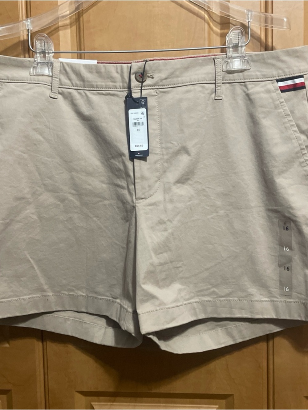 Tommy Hilfiger Women's Beige Flat-Front Shorts